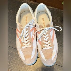 Tretorn Cream and Pink Women's Sneakers. Size 10